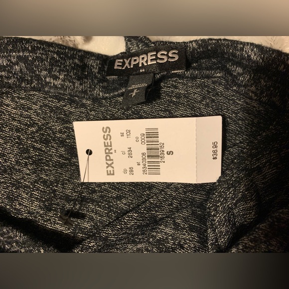 Express Top - Picture 3 of 3